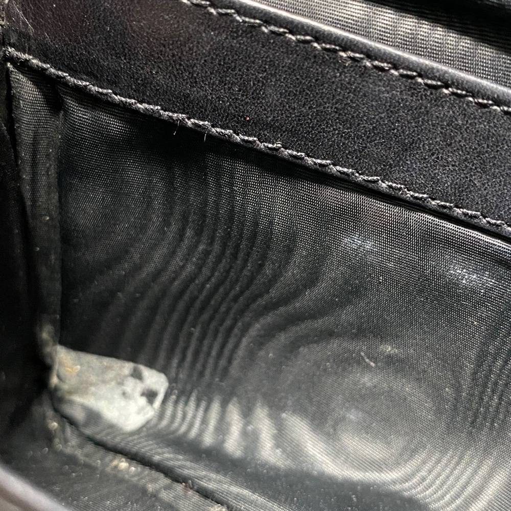 Authentic CHANEL Timeless CC Logo Caviar Leather Purse Wallet - Picture 14 of 17